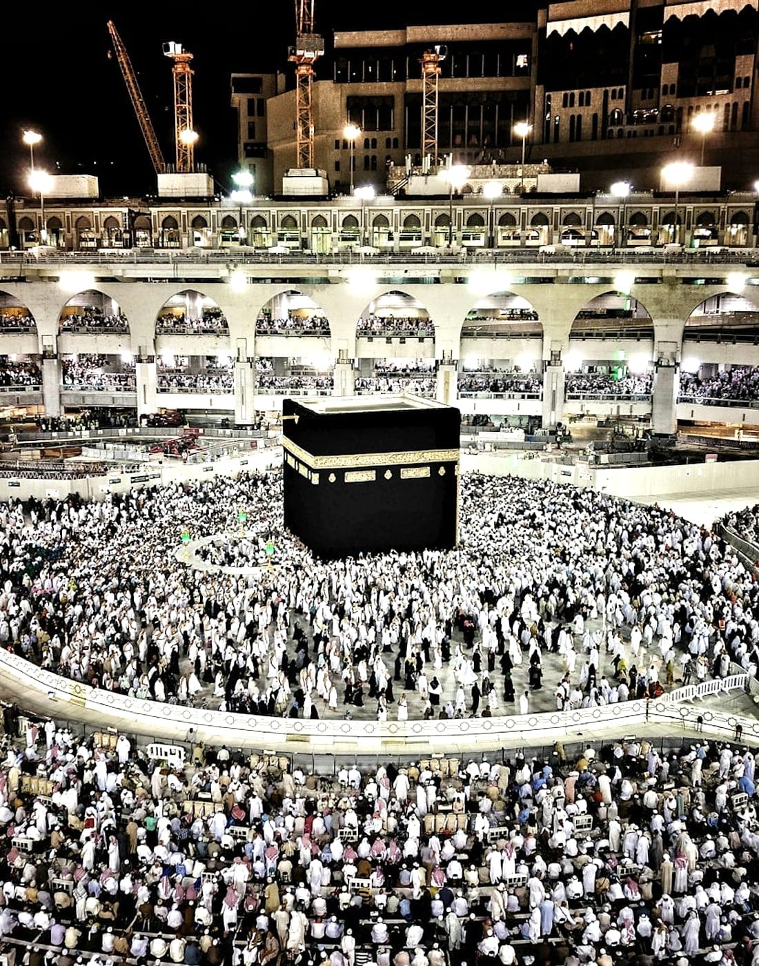 Kaabah pada malam hari